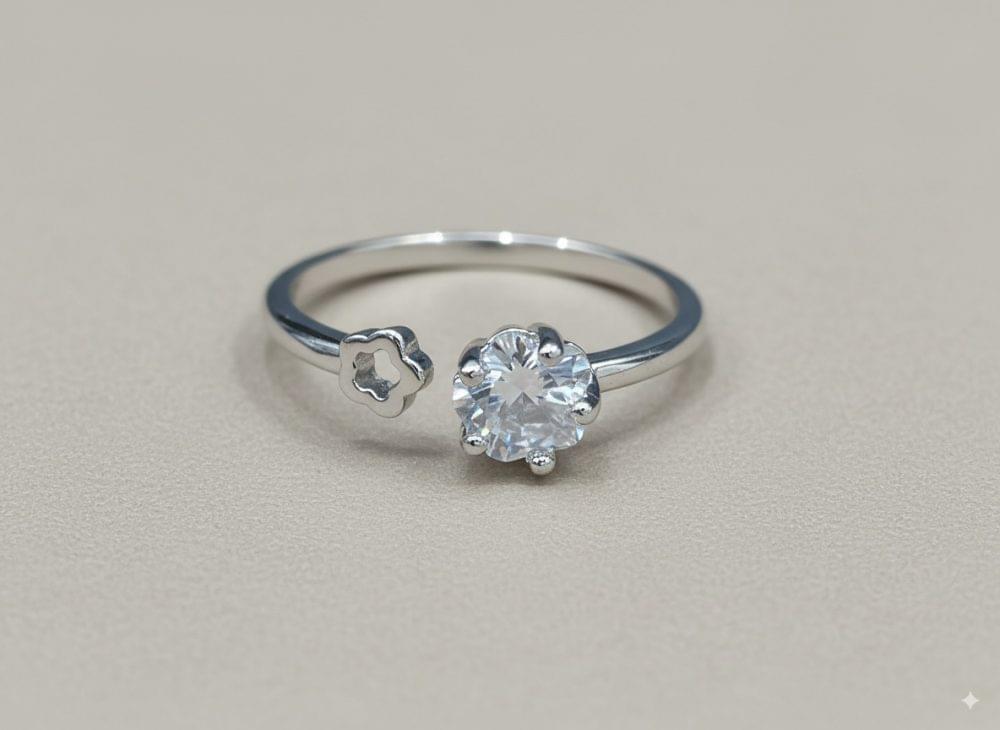 Clover Bloom Ring Clover Bloom Ring